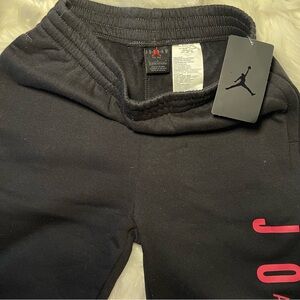 Black Jordan sweats